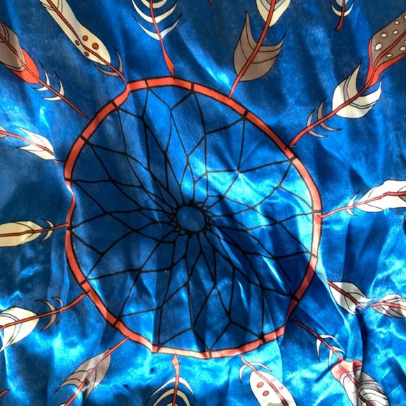 Silk Indigenous long scarf, feathers and dream-catchers, 4x2, Escardo - Picture 4 of 4